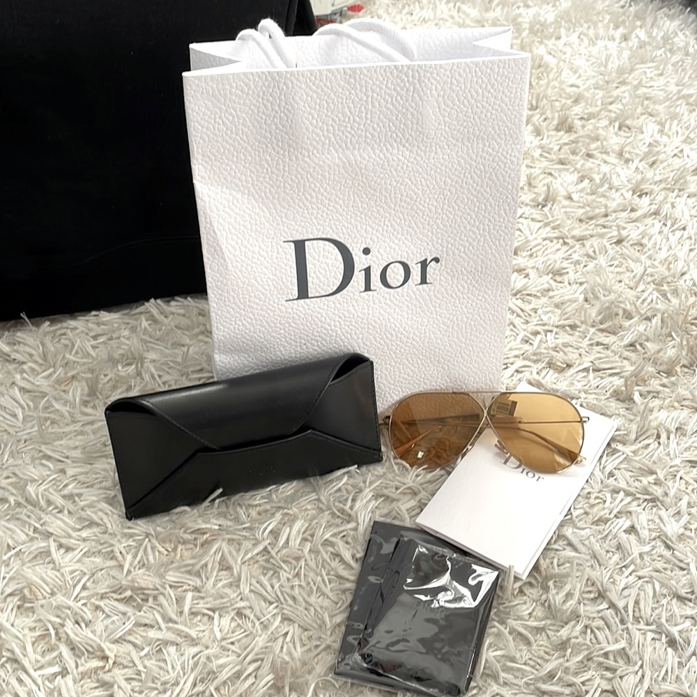 CHRISTIAN Dior Aviator Sunglasses